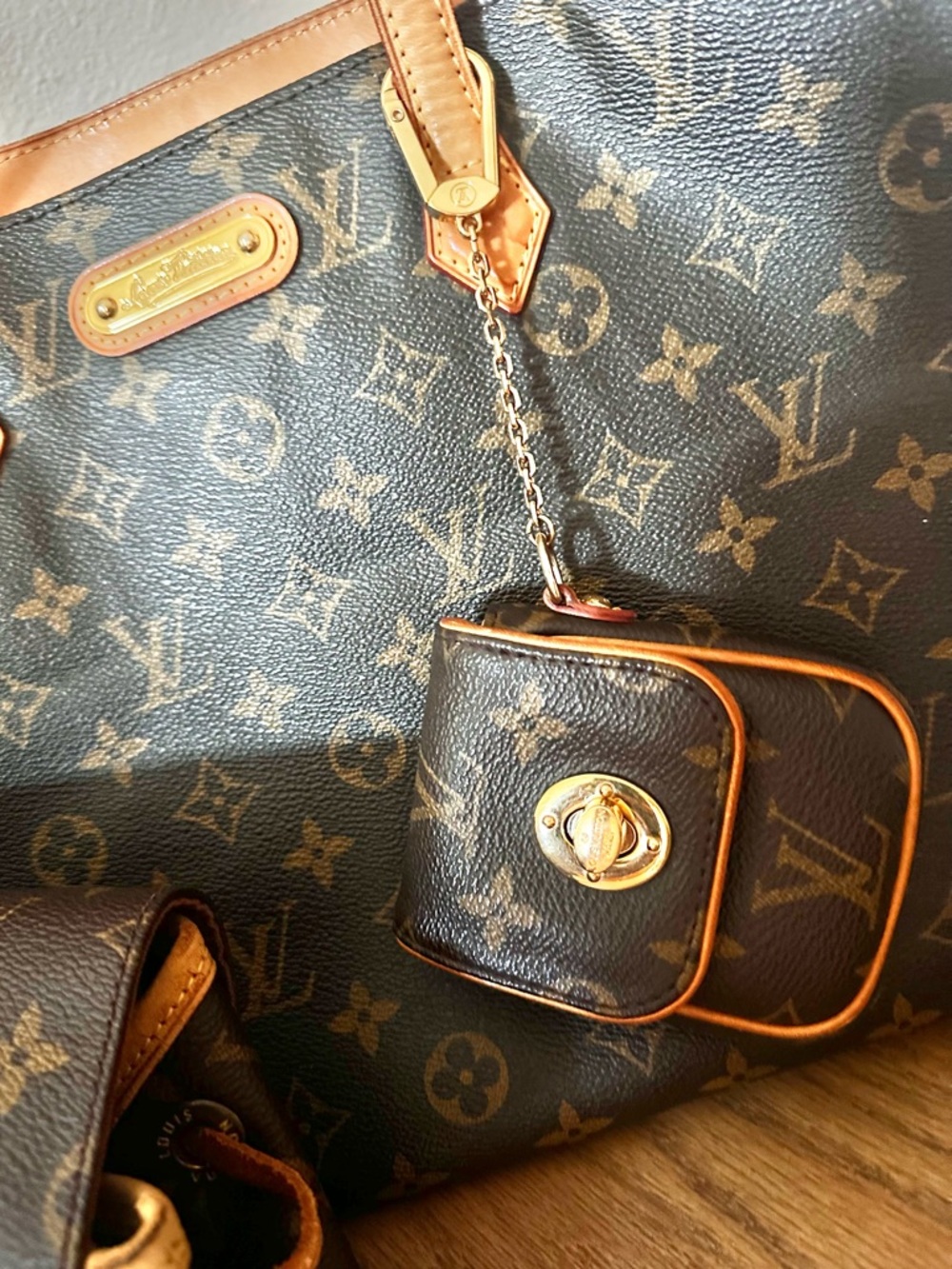 RARE✅LV POUCH LOUIS VUITTON KEY POUCH KEYCHAIN MINI POCHETTE LV lipstick pouch - Picture 17 of 17